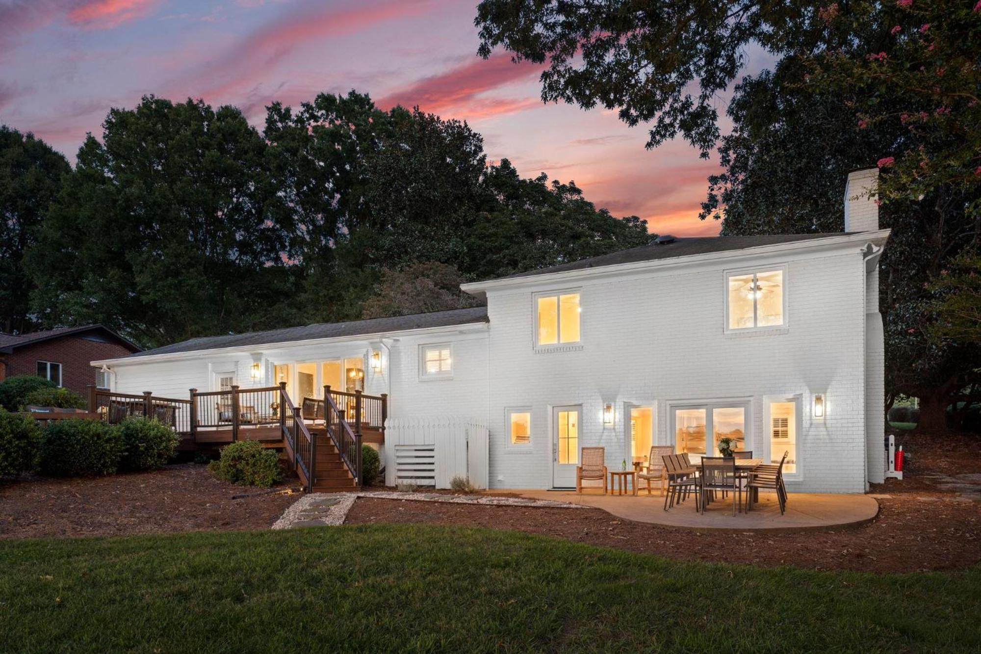 Lakefront Living Муурсвил Екстериор снимка
