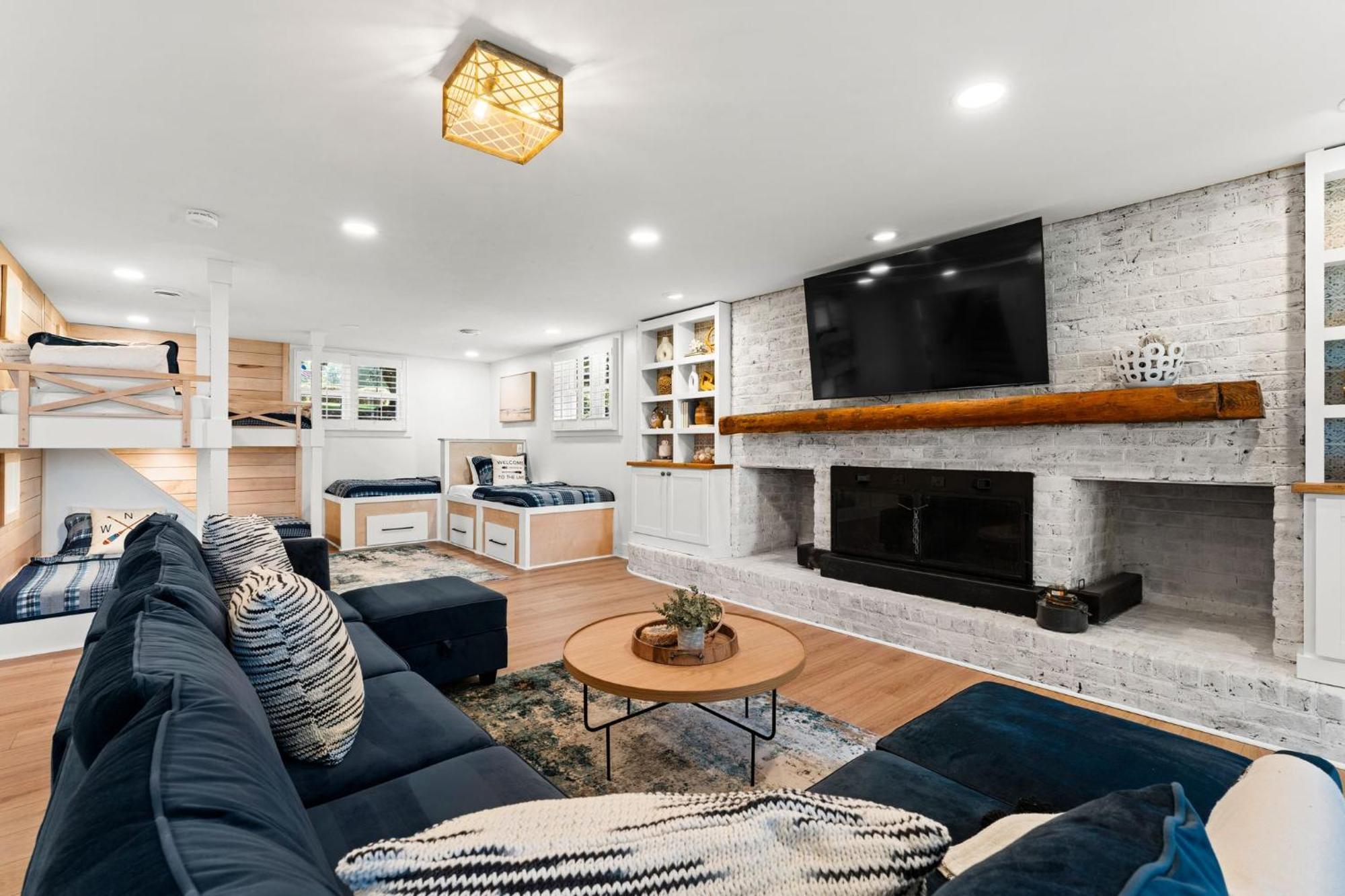 Lakefront Living Муурсвил Екстериор снимка