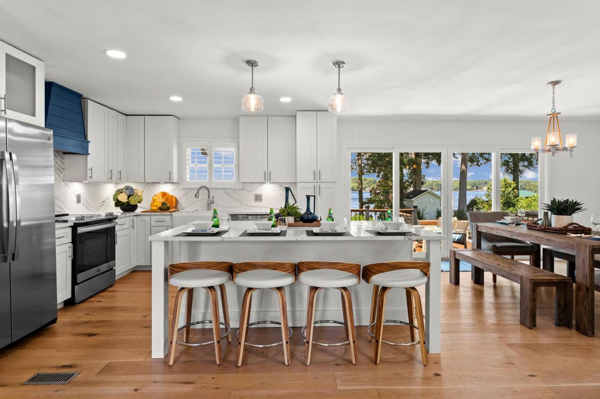 Lakefront Living Муурсвил Екстериор снимка